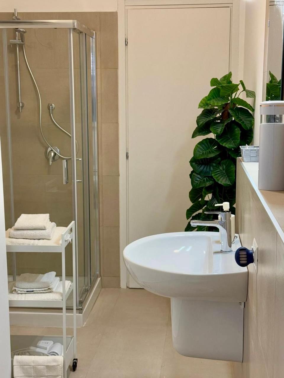 Quintino Sella Rooms Барі Екстер'єр фото