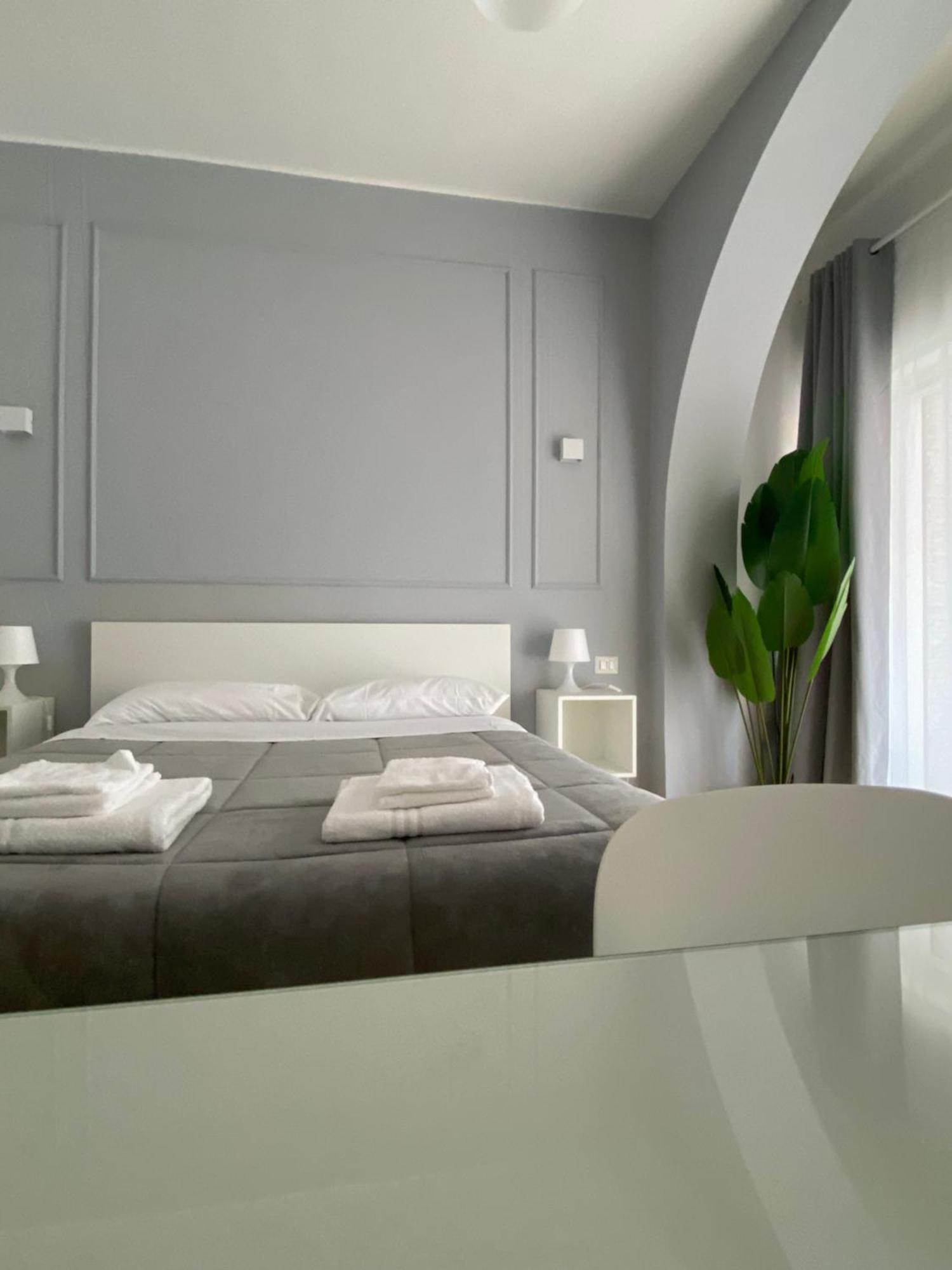 Quintino Sella Rooms Барі Екстер'єр фото