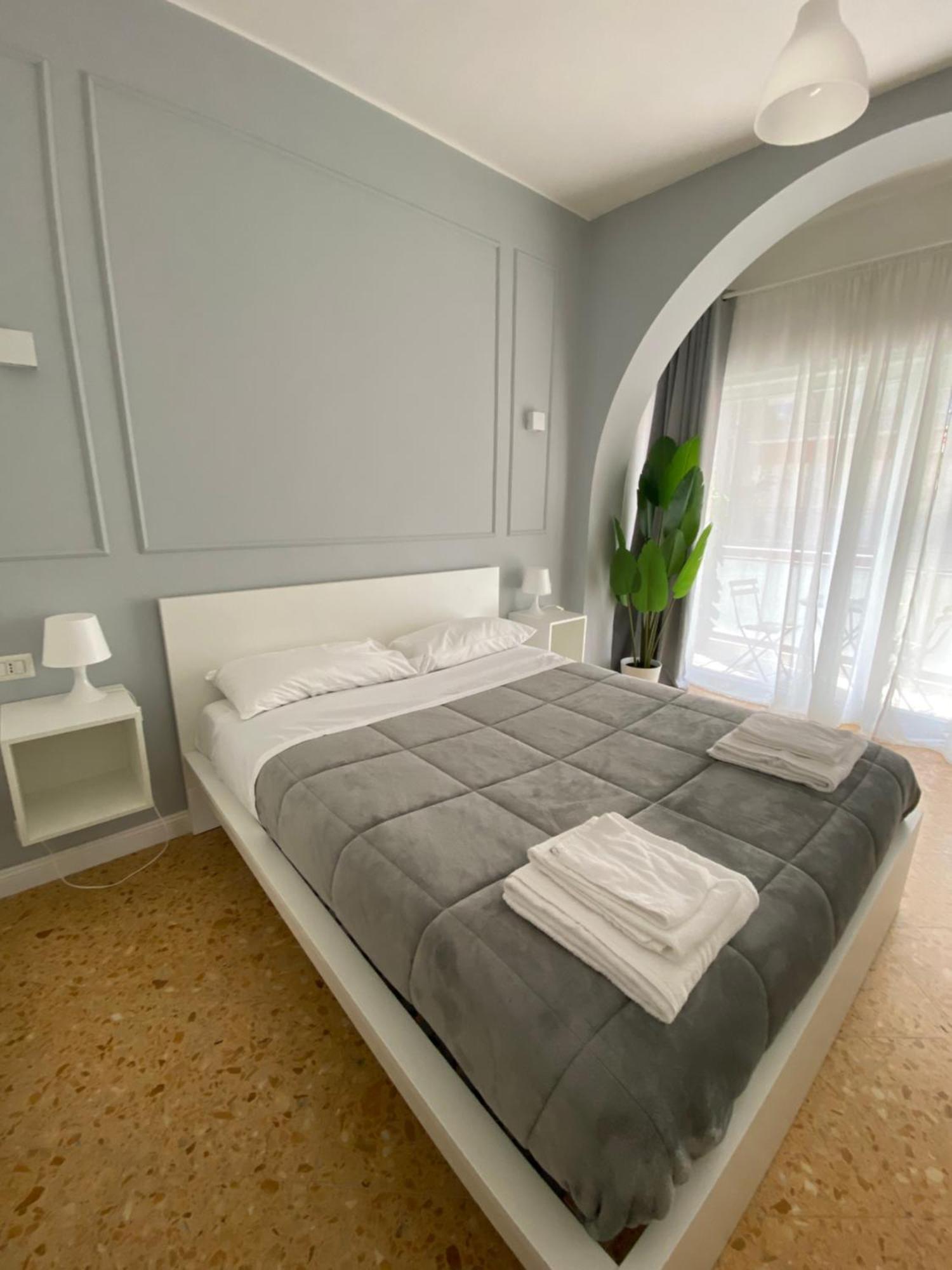 Quintino Sella Rooms Барі Екстер'єр фото
