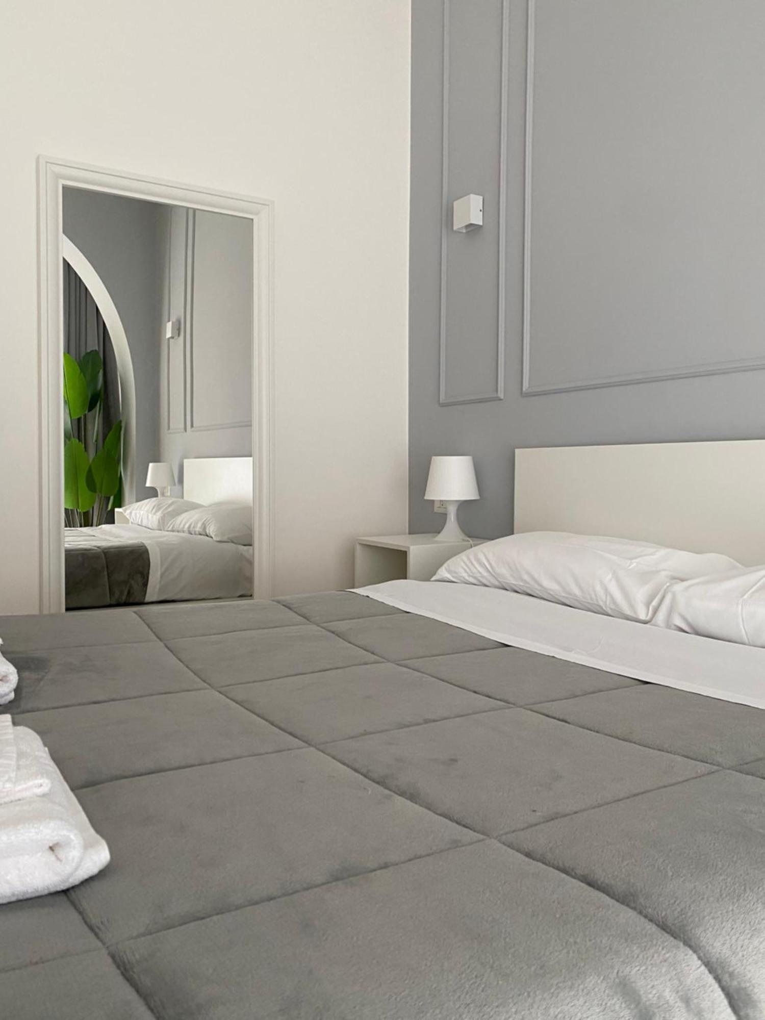 Quintino Sella Rooms Барі Екстер'єр фото